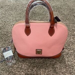 Dooney & Bourke NWT pebble grain zip zip dome satchel